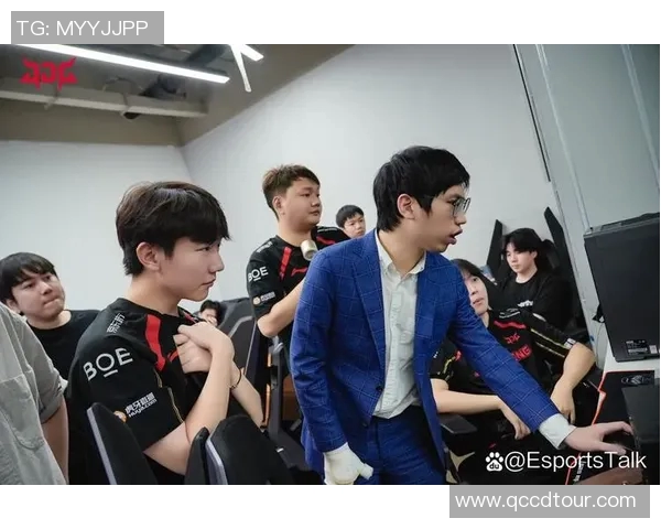 esports数据S15LOL赛事中JDG区域防守的优劣分析与战术启示 esports数据S15LOL赛事中JDG区域防守的优劣分析与战术启示